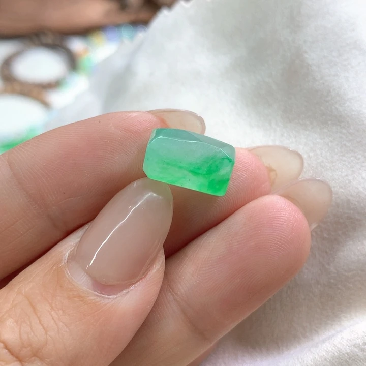 翡翠散珠天然翡翠卡13-9.5-7