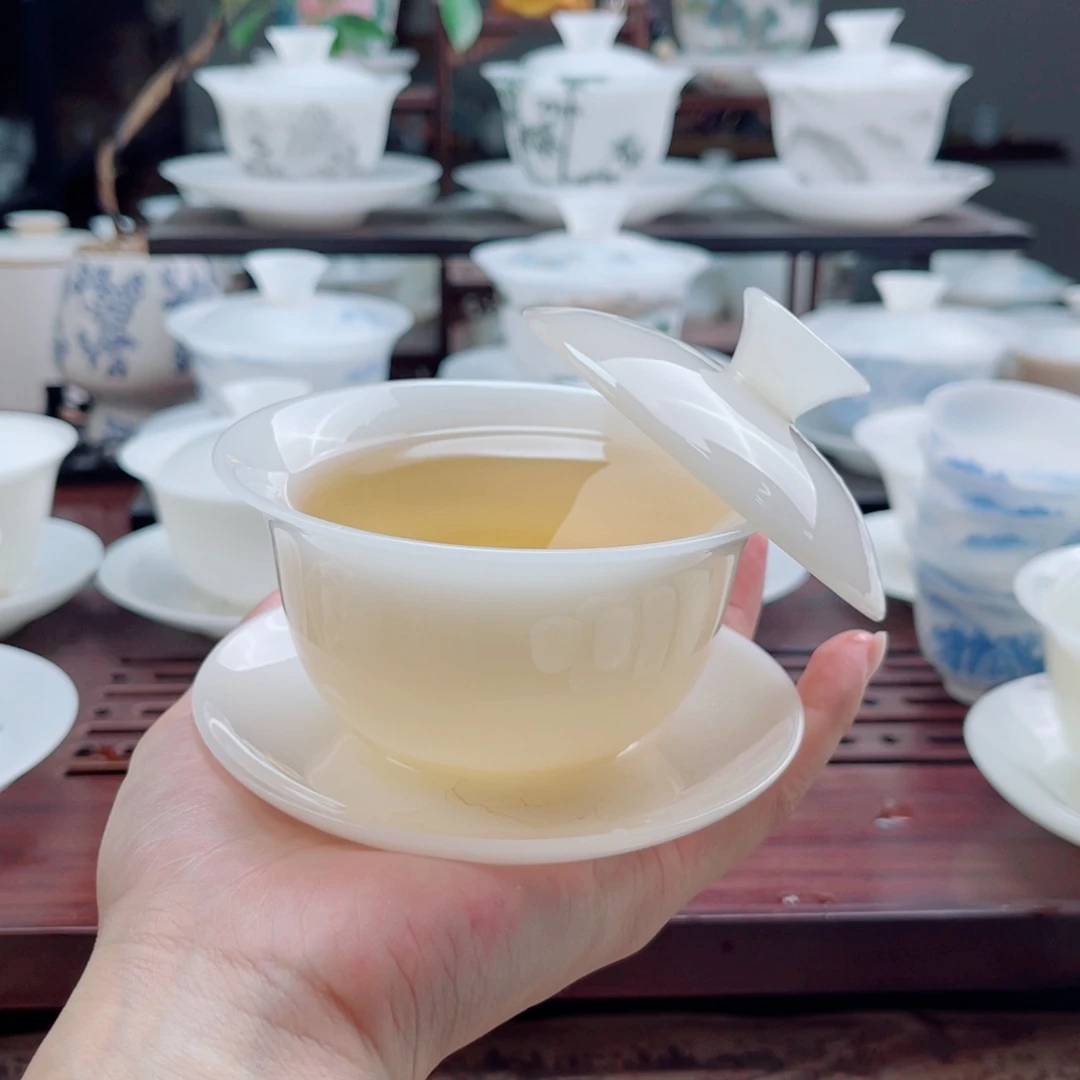 璞玉100毫升左右就能达到