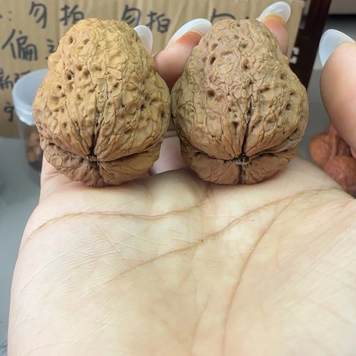 文玩核桃吊坠古蟾王