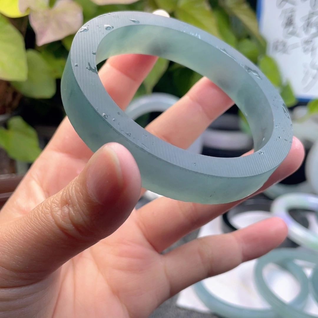 知***4定制翡翠未镶嵌翡翠手镯