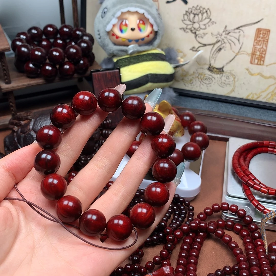 余****檀香紫檀（小叶紫檀）1.5留疤