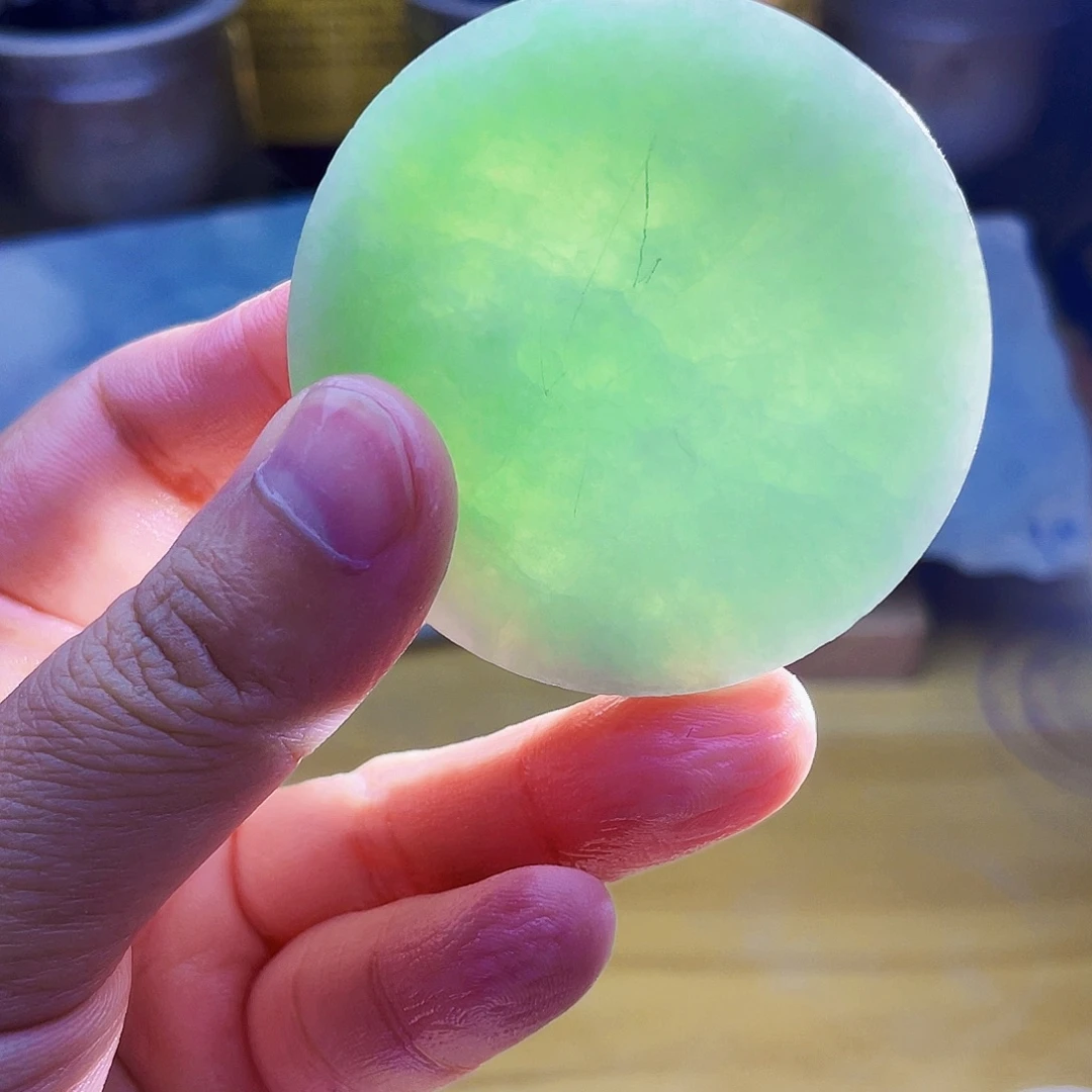 翡翠未镶嵌颈饰毛料40