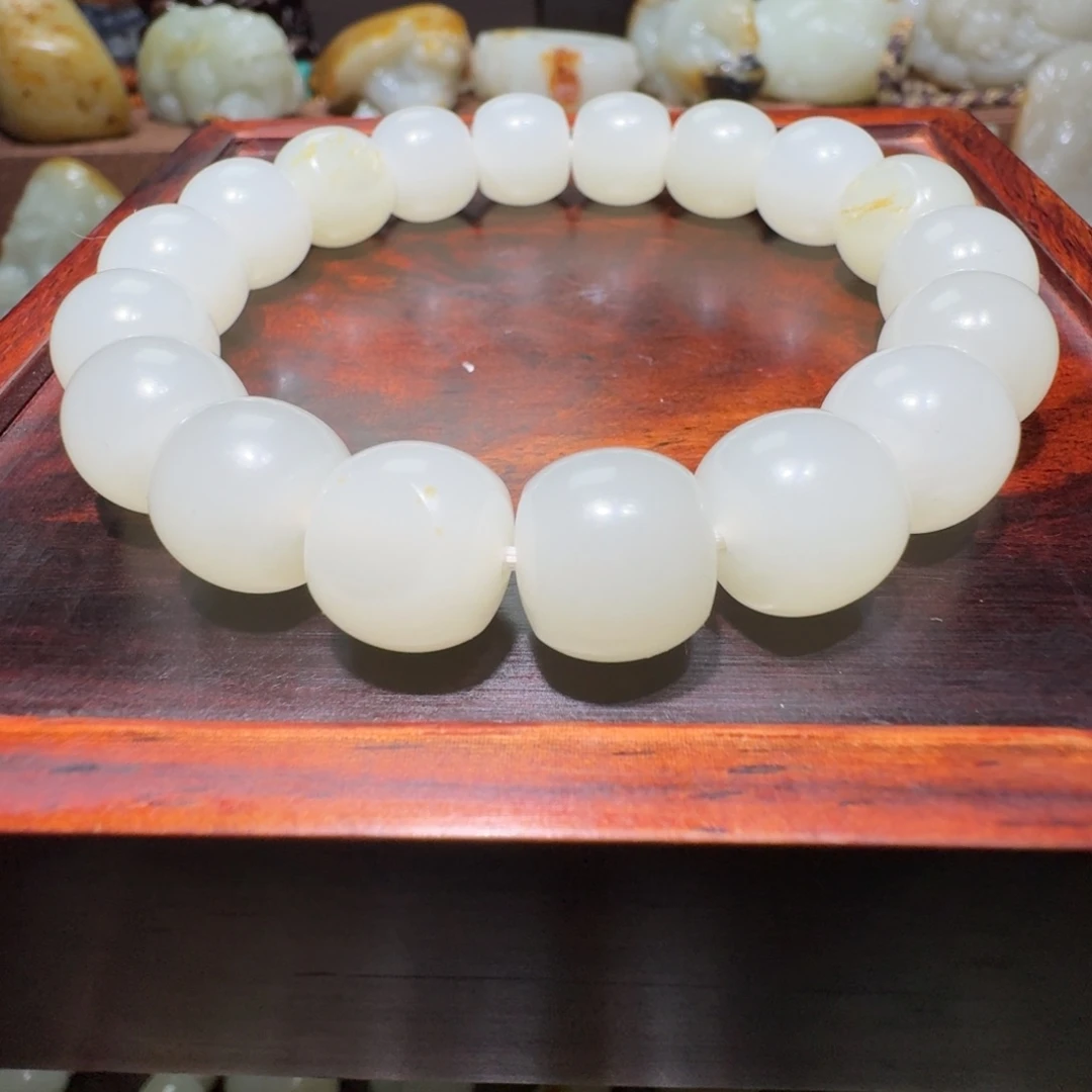 和田玉未镶嵌手串