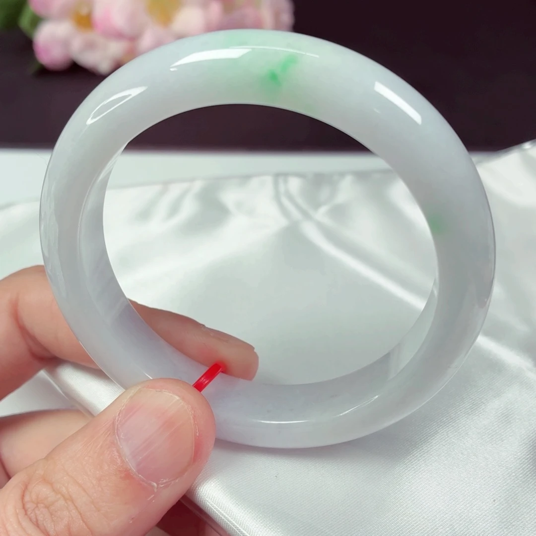 翡翠未镶嵌手镯57圈