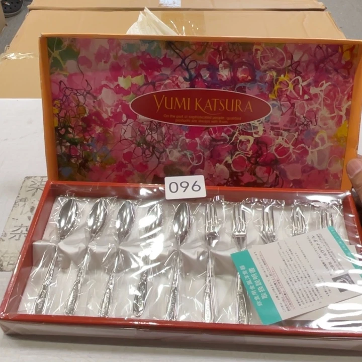 盖碗瓷器制作工艺精湛