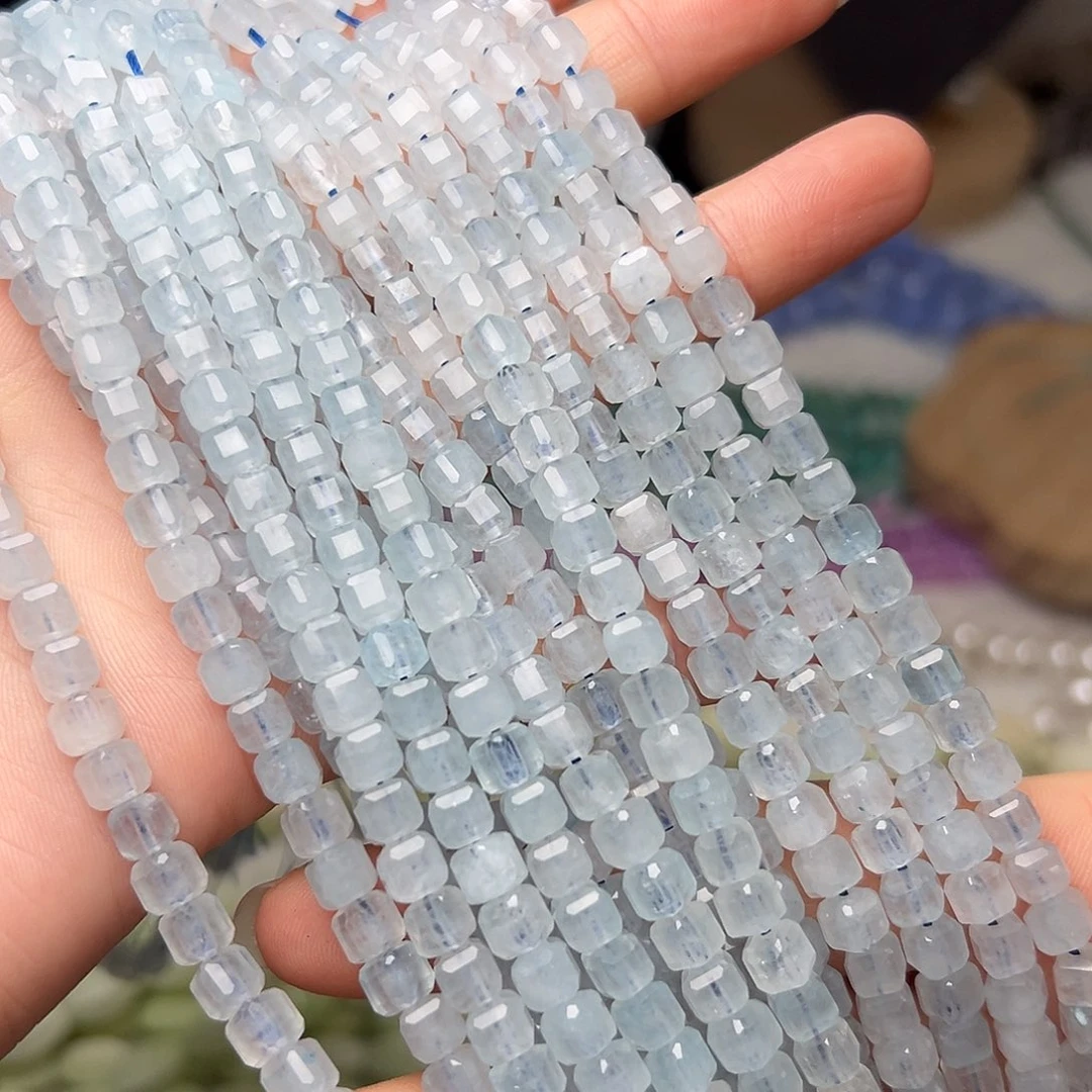 玛瑙/玉髓合金珠宝半成品Y342。5.6mm海蓝玉方糖一条