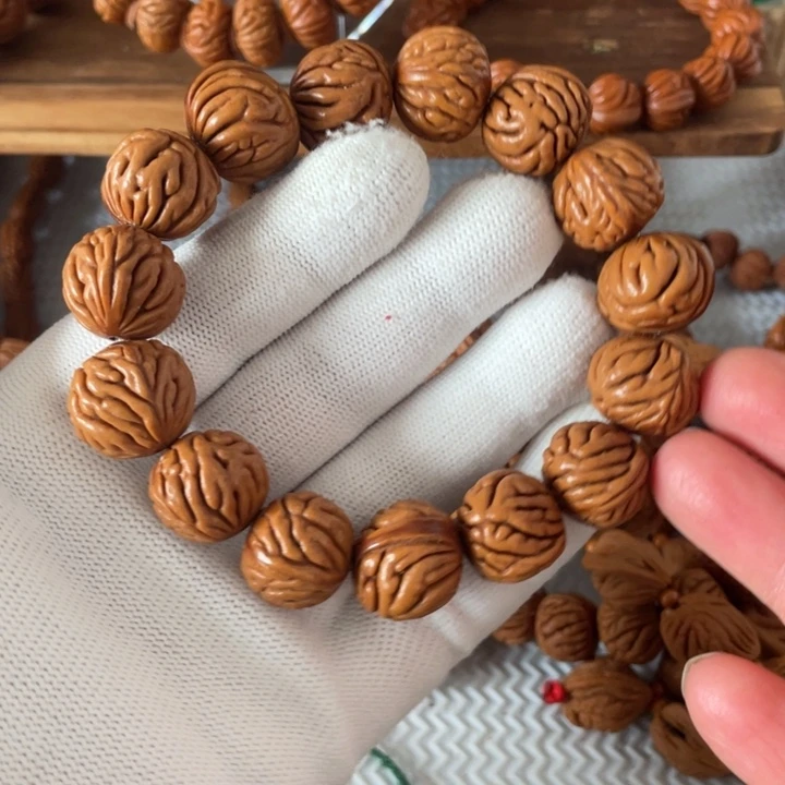 桃木1号链接桃核手串一个