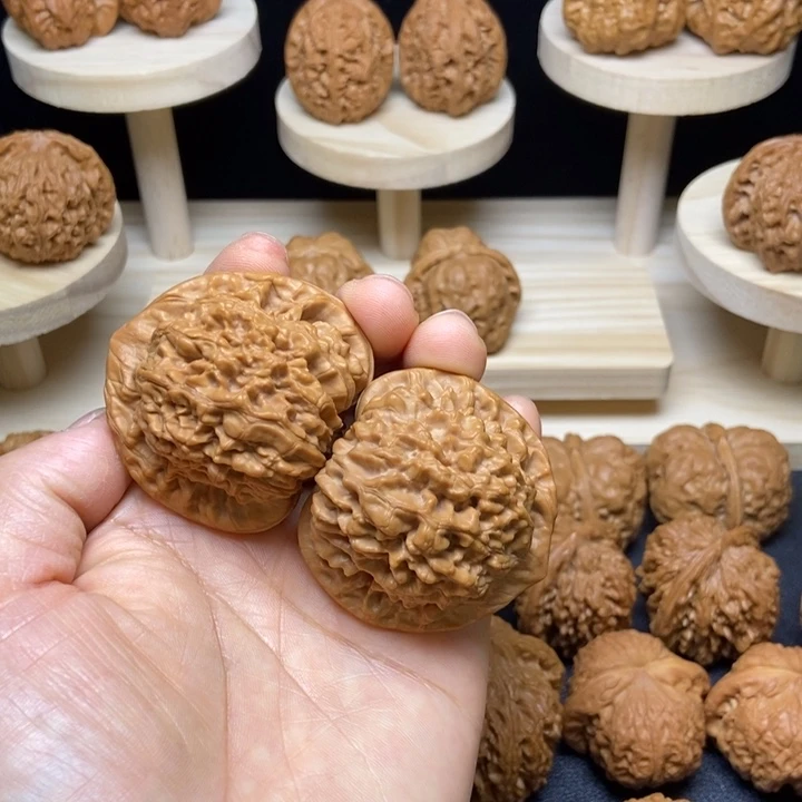 文玩核桃把件46官帽