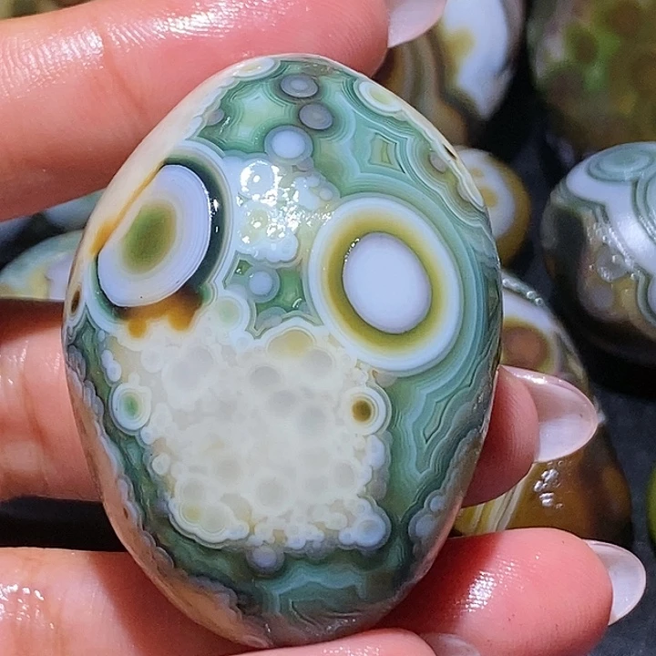 悦***^玛瑙/玉髓未镶嵌珠宝奇石