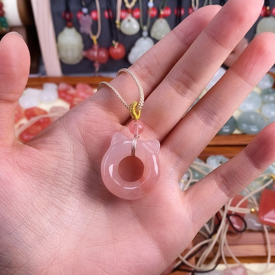 颈饰未镶嵌石英质玉喜*糖