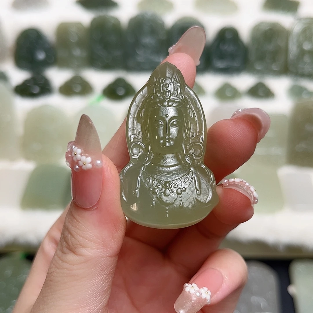 和田玉未镶嵌颈饰