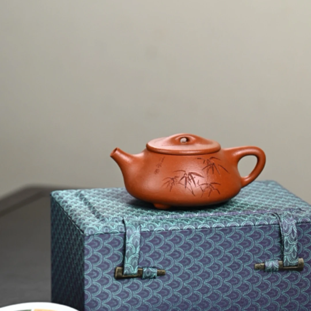 『景舟石瓢』 一品红降坡·容量150cc·14孔出水·内推·驺老师