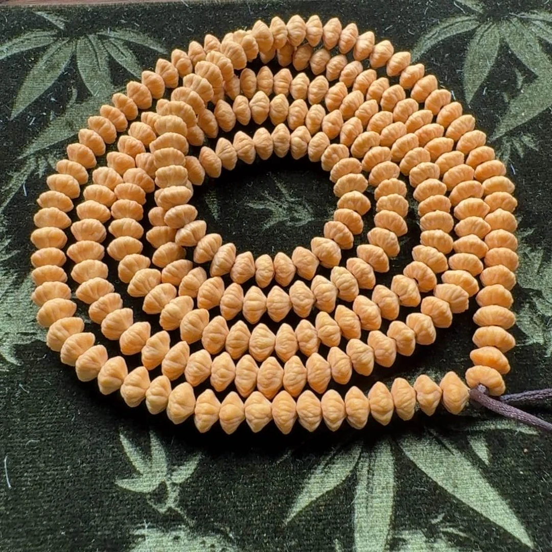 莲花菩提吊坠元宝 7.5m 216颗