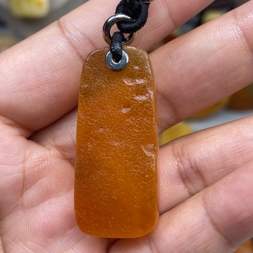 【闪购商品】琥珀颈饰未镶嵌