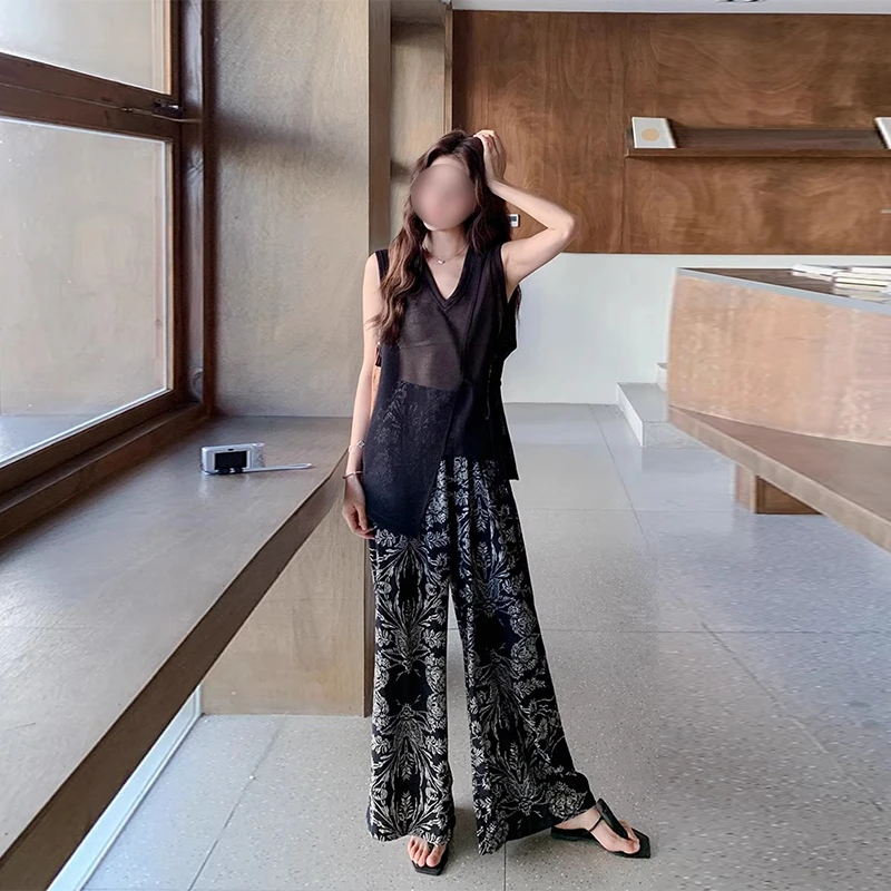 黑色法式御姐气质高级感背心套装女夏季2025新款印花阔腿裤两件套