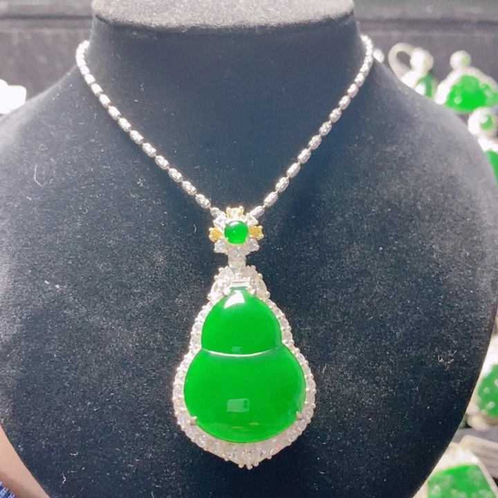 翡翠颈饰银S925镶嵌