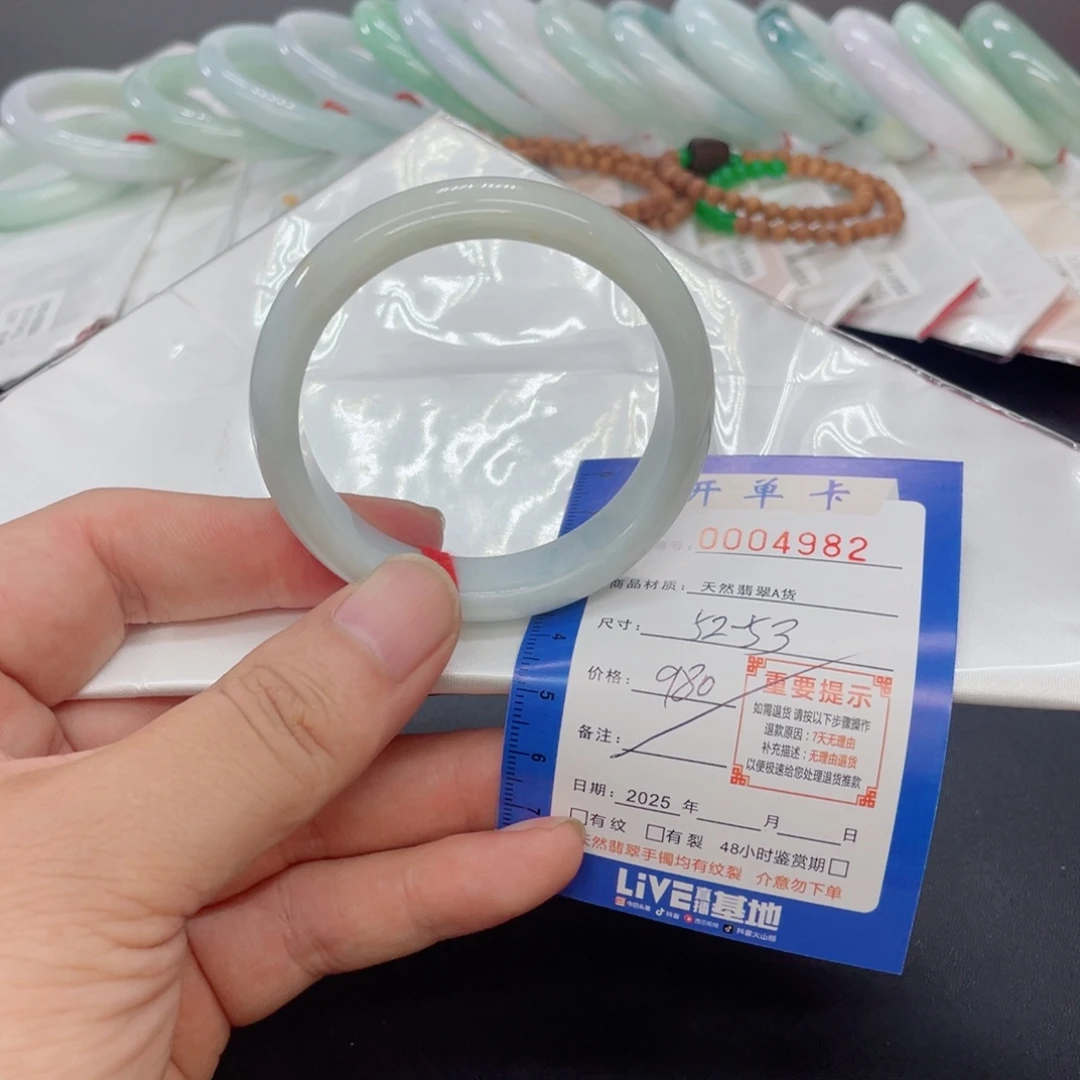 翡翠未镶嵌手镯翡翠手镯