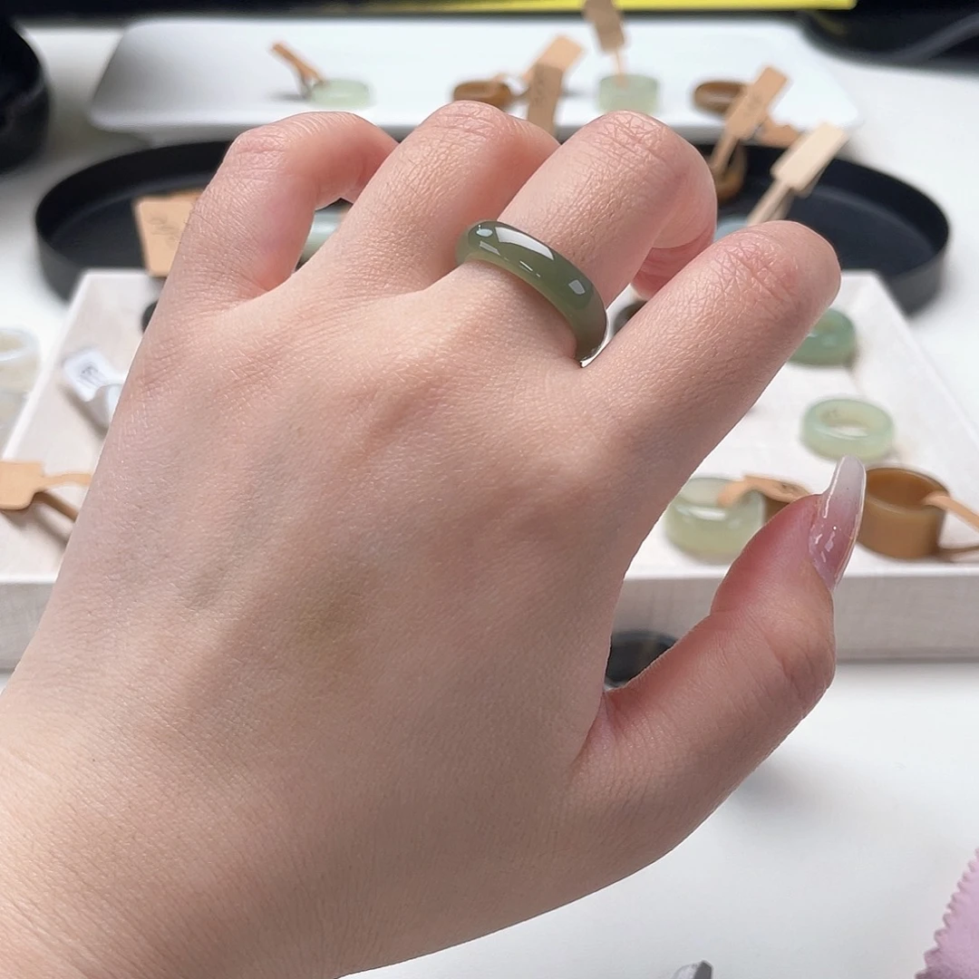 和田玉戒指未镶嵌10湖水绿方圆17.1