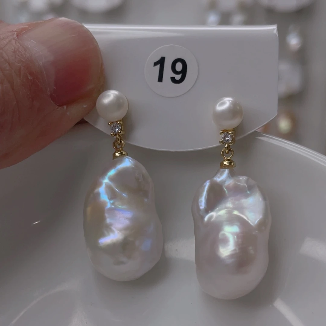 颈饰未镶嵌淡水珍珠