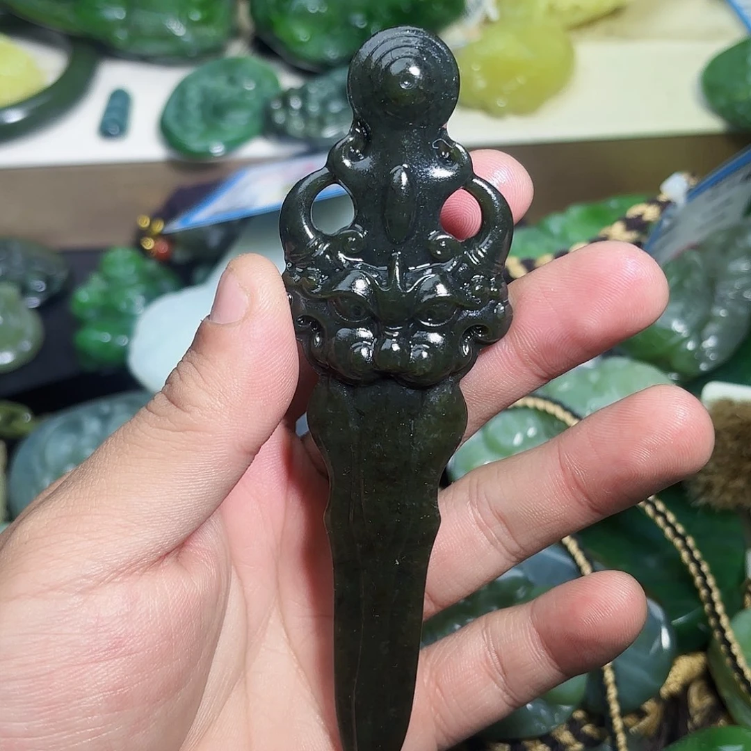 颈饰未镶嵌和田玉