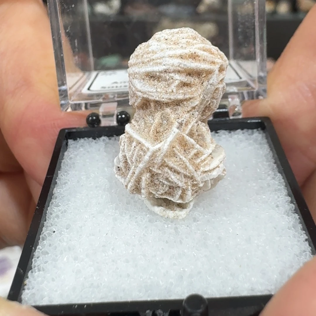 月下珠宝严选矿物