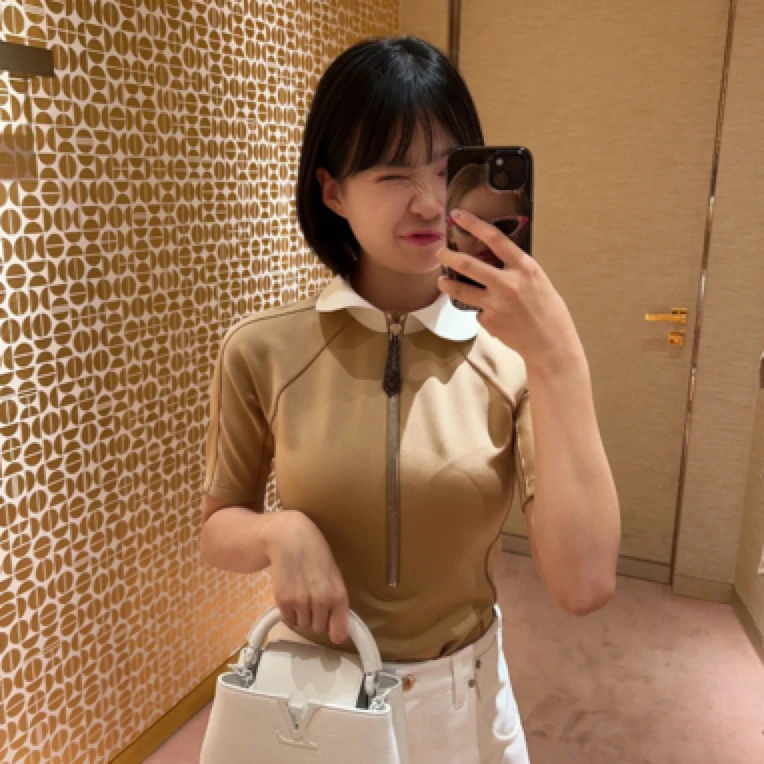 95新 LouisVuitton/路易威登 拉链款圆领卡其色女款短袖上衣