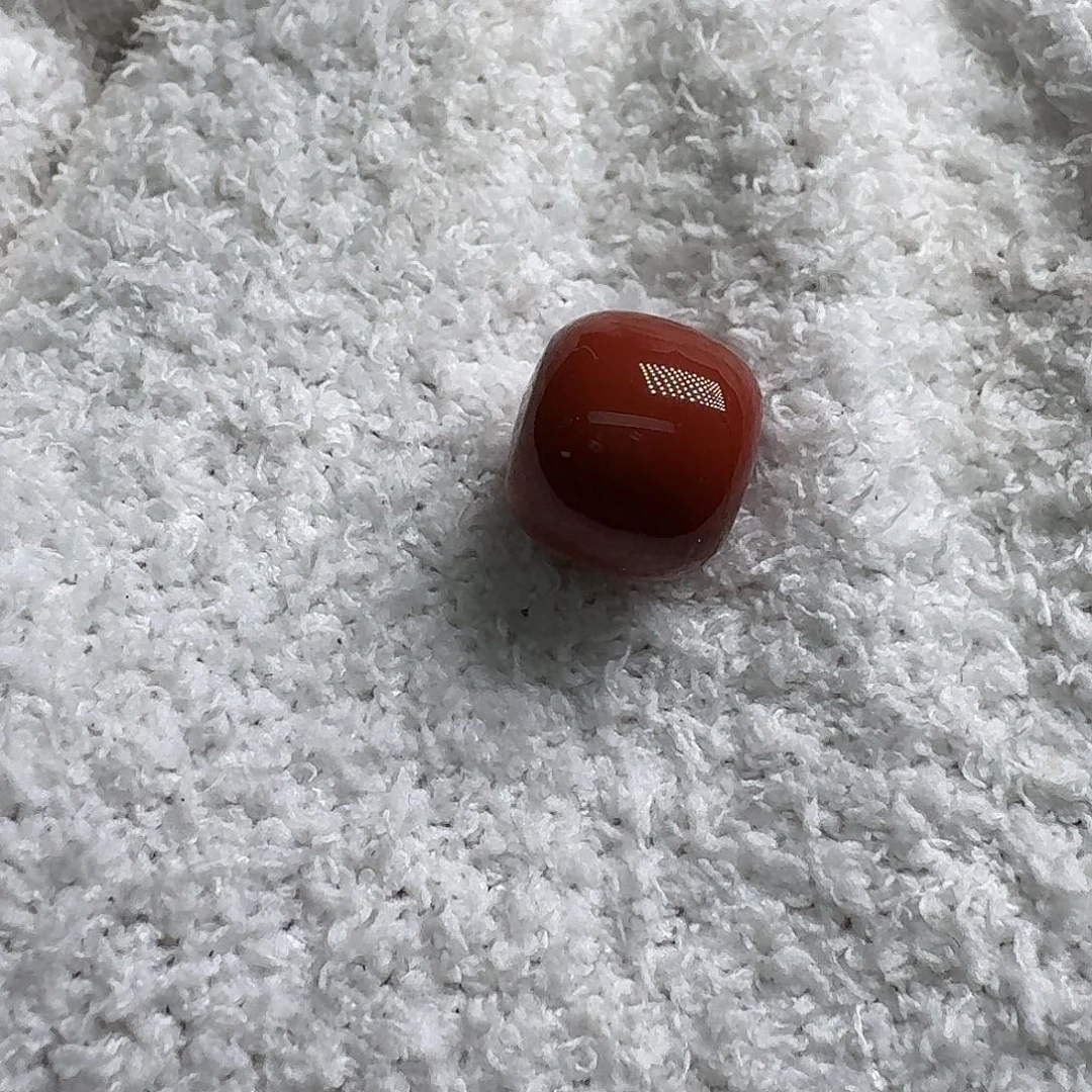 玉***树南红玛瑙未镶嵌珠宝奇石