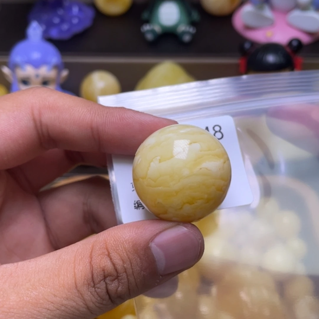 琥珀未镶嵌珠宝奇石