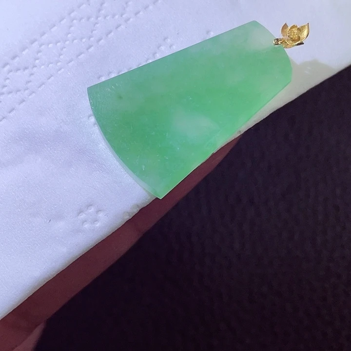 颈饰18K金镶嵌翡翠翡翠