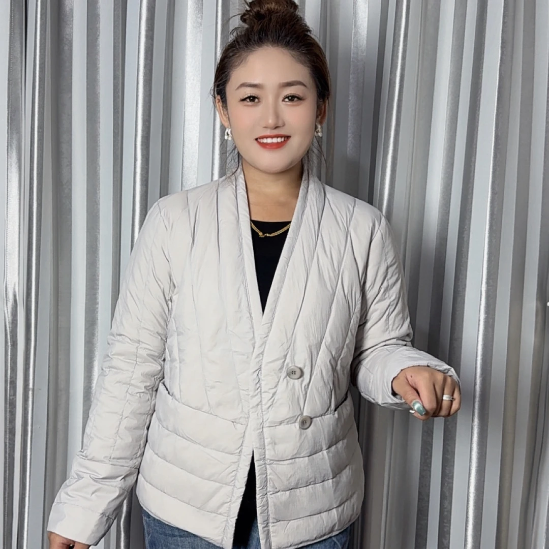 新款女士V 领轻薄外套