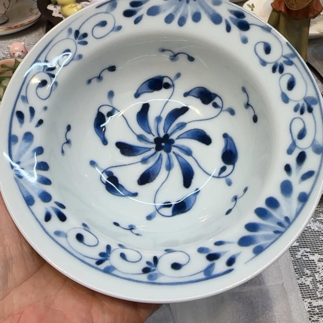 咖啡杯里的咖啡是我的最爱