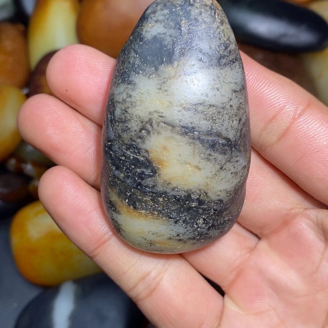 和田玉未镶嵌珠宝奇石