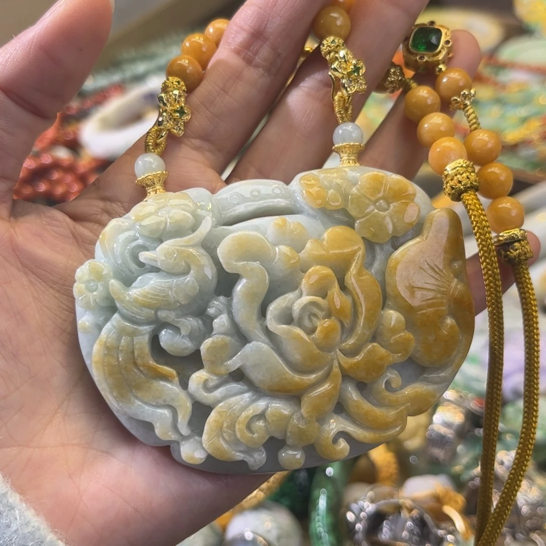 翡翠颈饰未镶嵌待编款