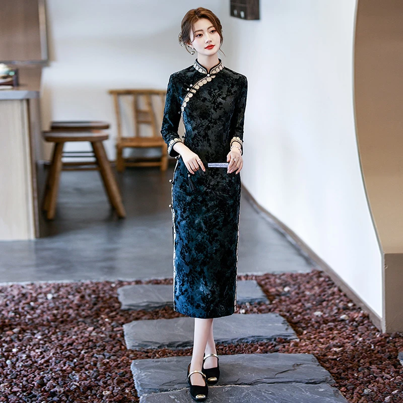 黑色国风中式长款苏州妈妈装冬季加绒旗袍2025新款女加厚收腰秋冬