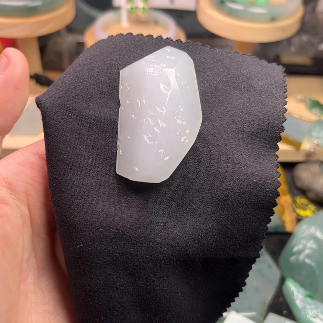 定制翡翠未镶嵌缅甸天然翡翠定制