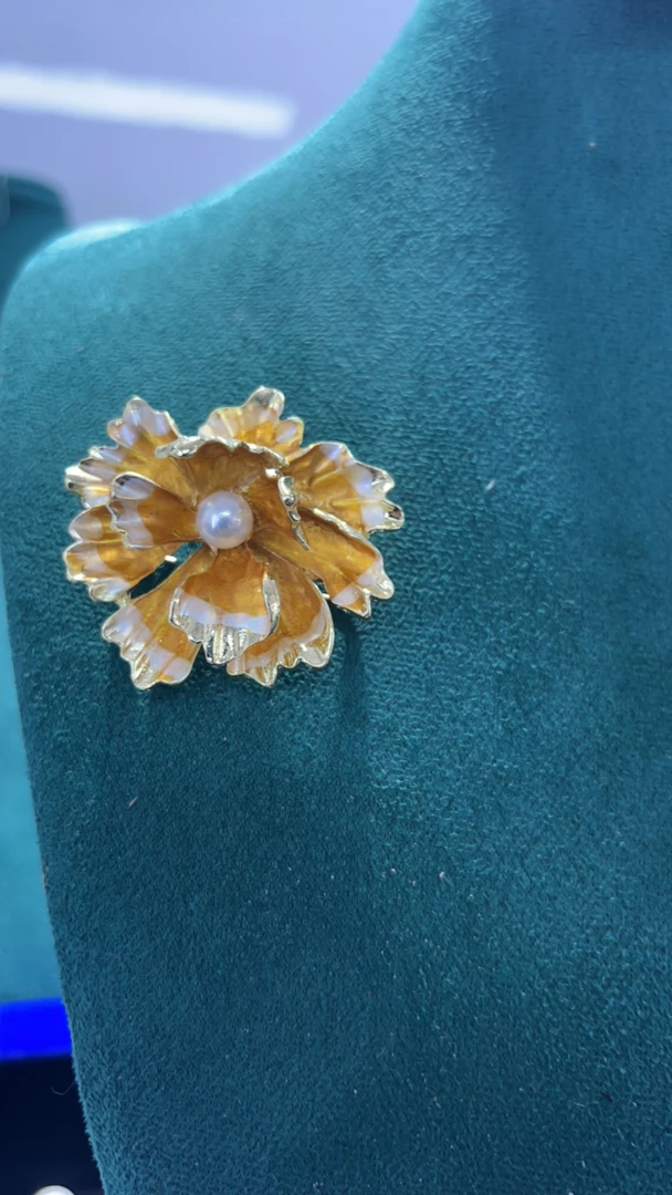 合金胸针 貔貅 链接拍 百搭大气金色花胸针