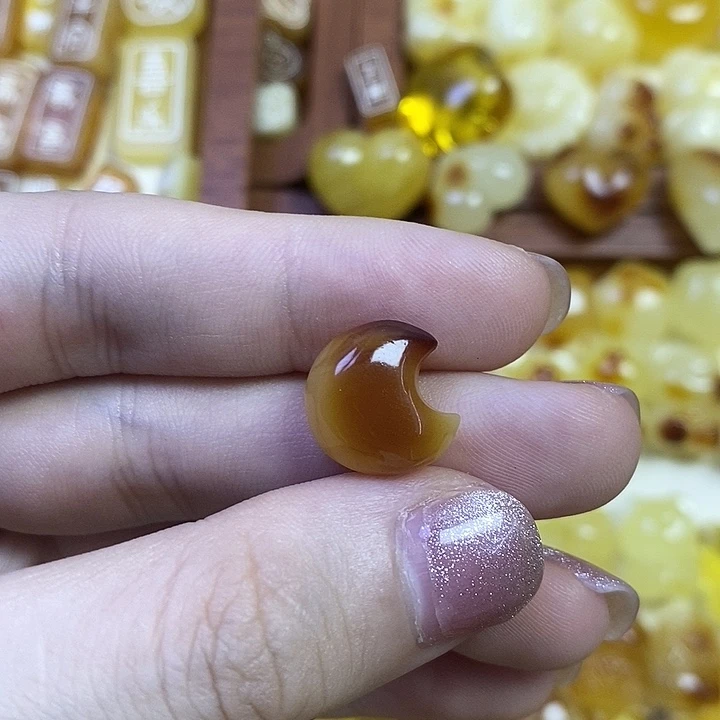 吊坠橄榄核小月亮