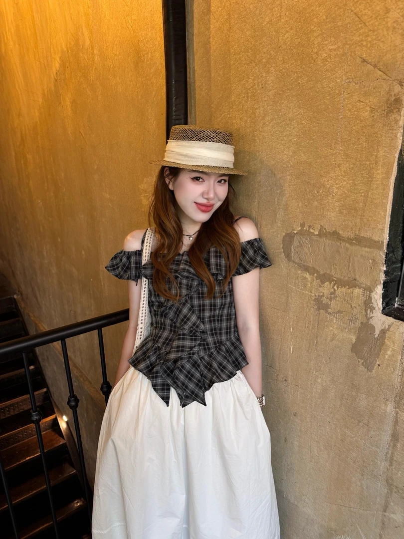 法式上衣高级感减龄格纹荷叶边衬衫休闲简约纯色半身裙女宽松长裙