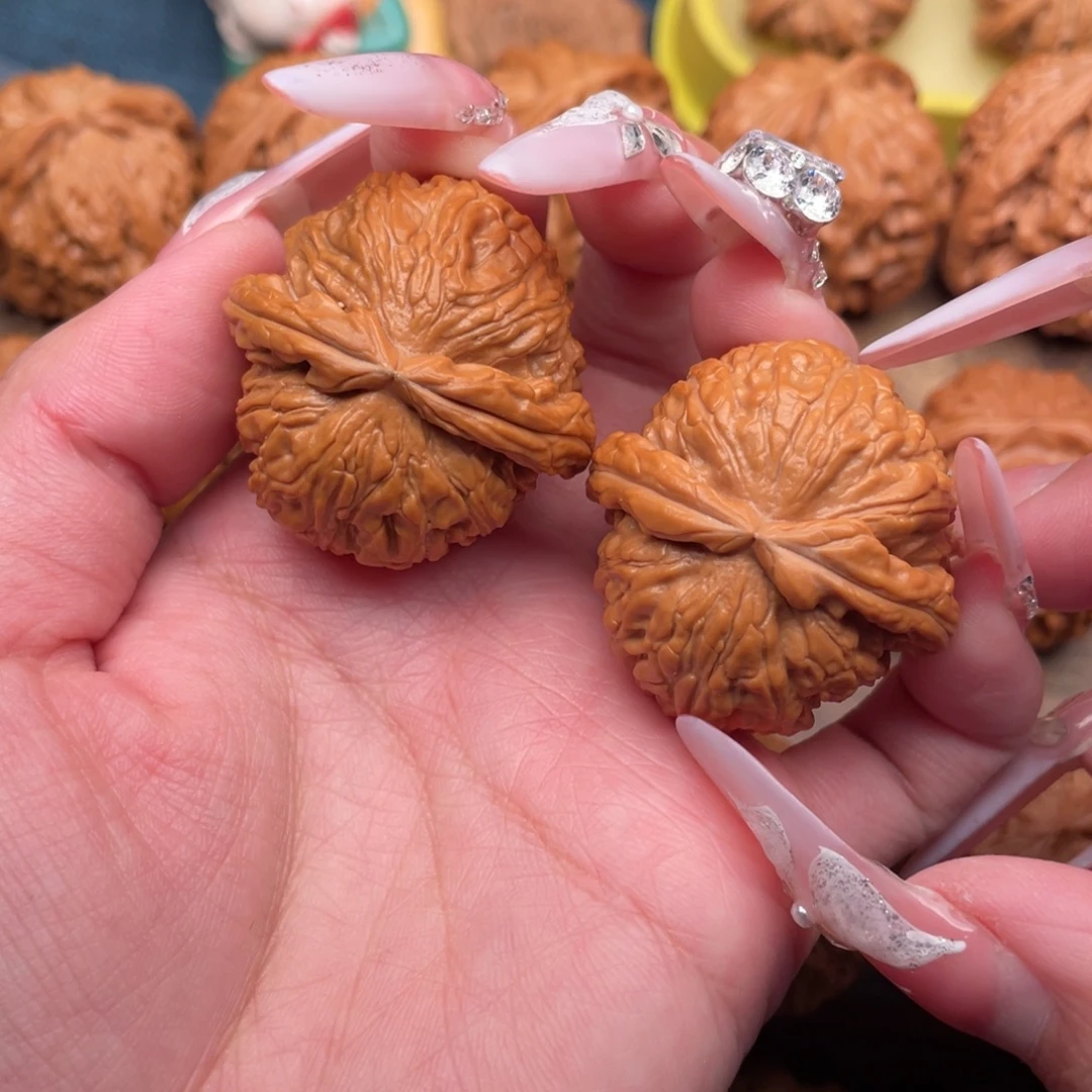 文玩核桃把件全品满肉球白37