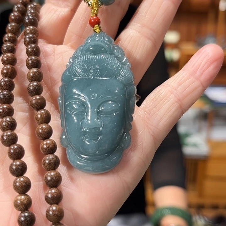 颈饰未镶嵌和田玉（糖玉）