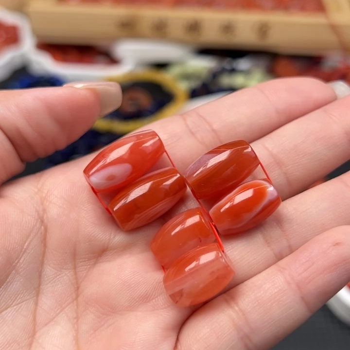 南红玛瑙未镶嵌颈饰