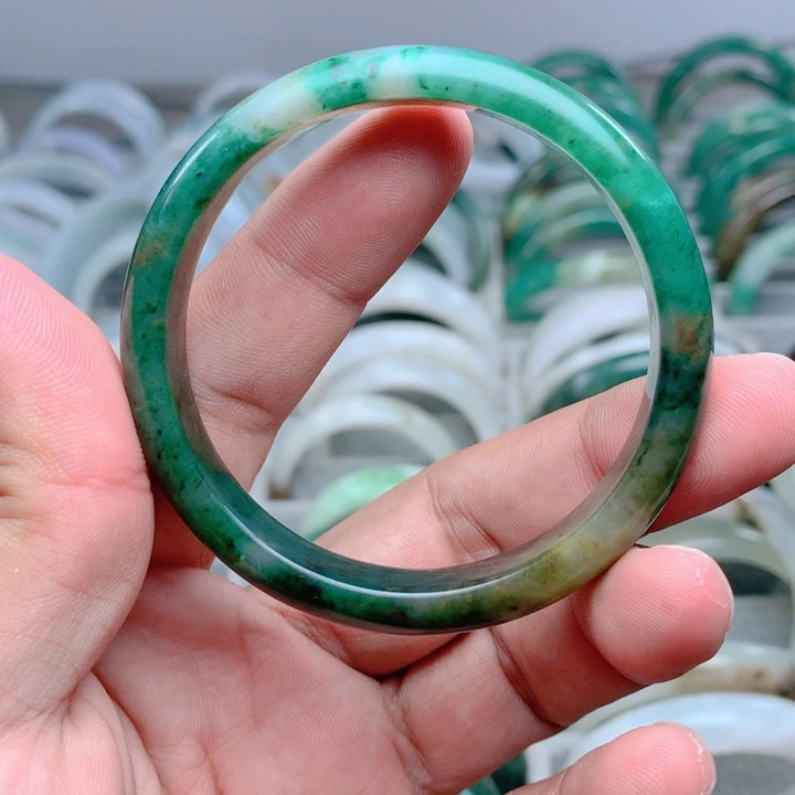 独山玉未镶嵌手镯55