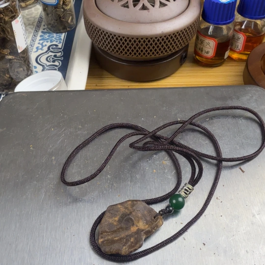 烟***浒天然树丁高品质吊坠