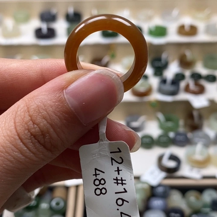 和田玉未镶嵌戒指