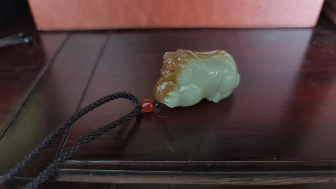 和田玉  糖  貔貅