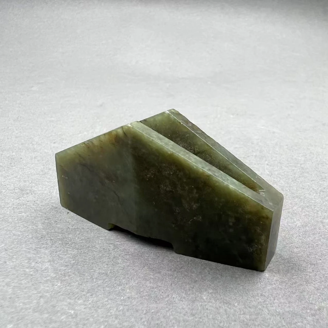 0225晚013和田玉剑饰