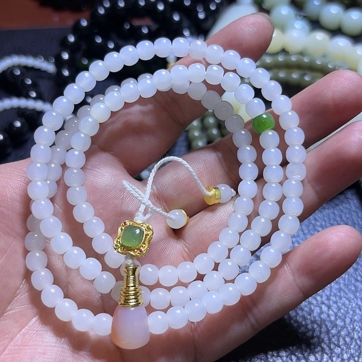 张***齐和田玉未镶嵌手链