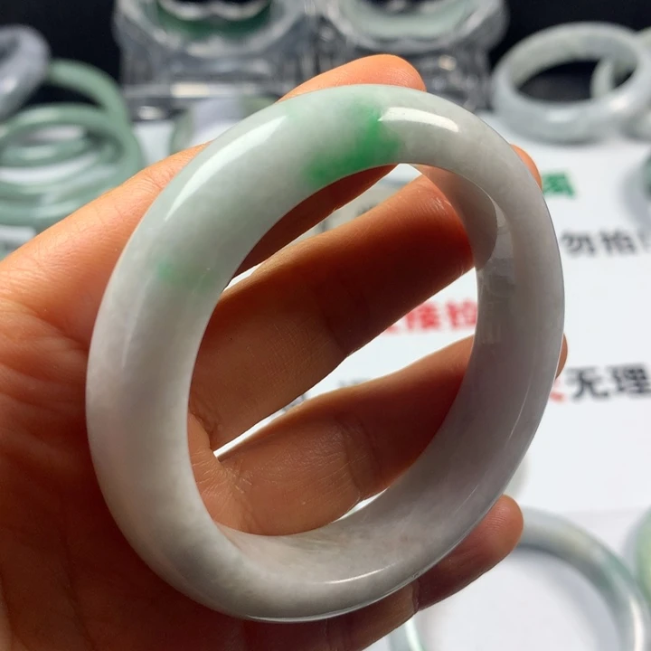 翡翠未镶嵌手镯35号