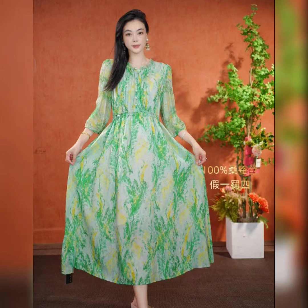【多米拉】12924-11绿光森林桑蚕丝宽松连衣裙V领气质时尚宽松印花