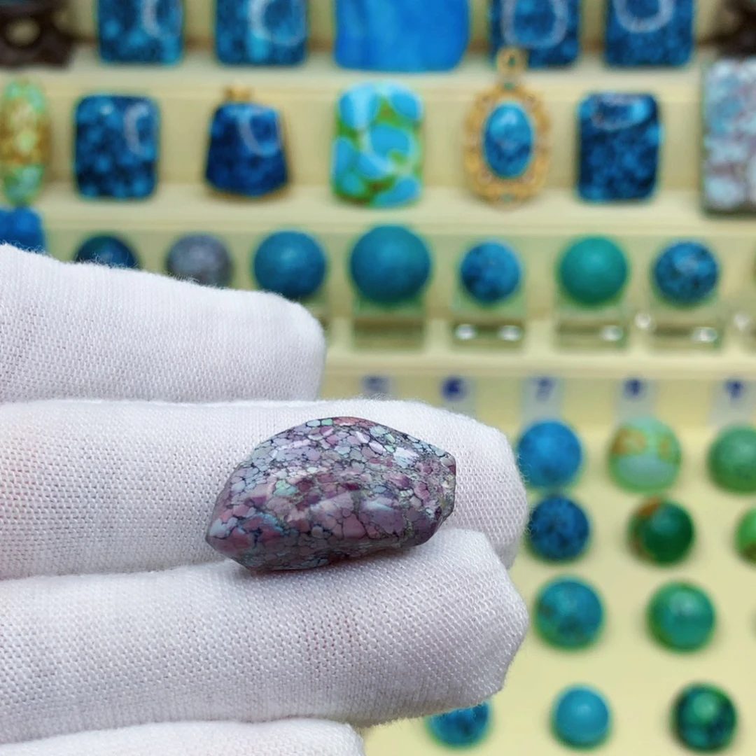 绿松石绿松石未镶嵌